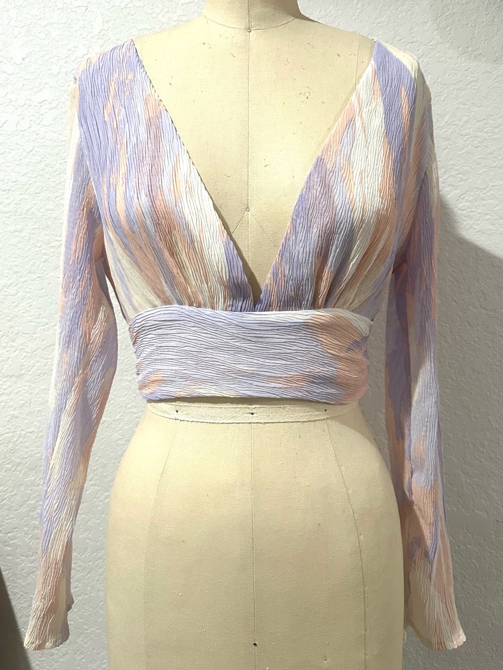 ❗️Storia Pastel Tie-Dye cropped top with Hook Closures open back tie back small